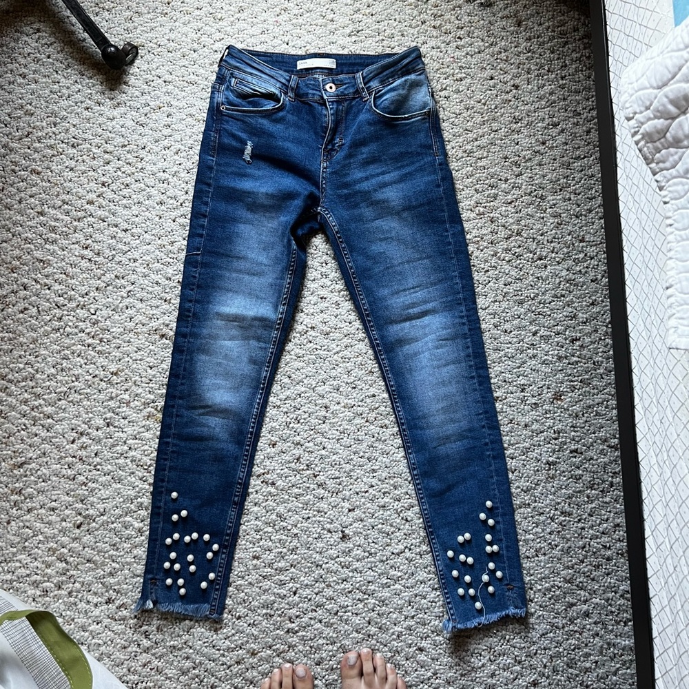 Zara skinny jeans with pearl accent